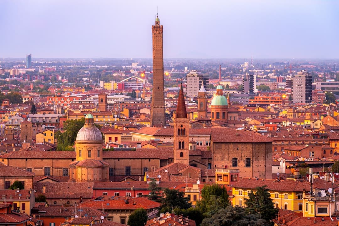 Best Time to Visit Bologna Italy: Food, Attractions & Travel Guide