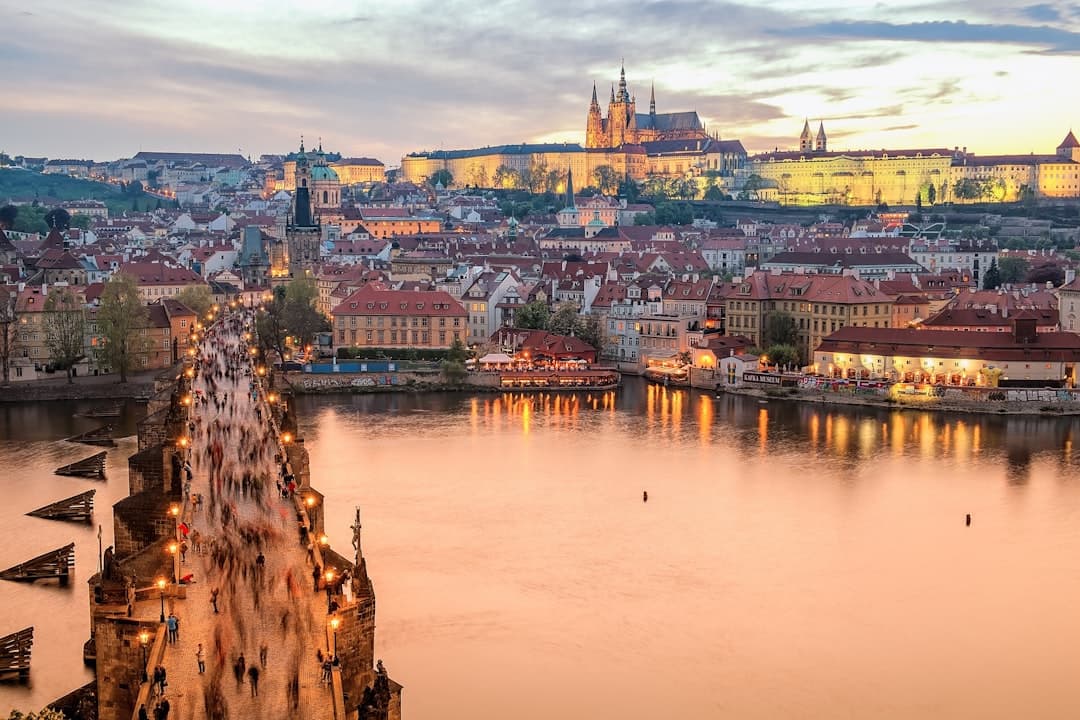 Visit Prague: Best Time, Nightlife & Romantic Spots