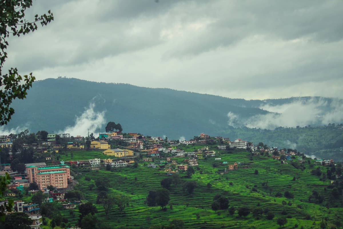 Almora photo 3