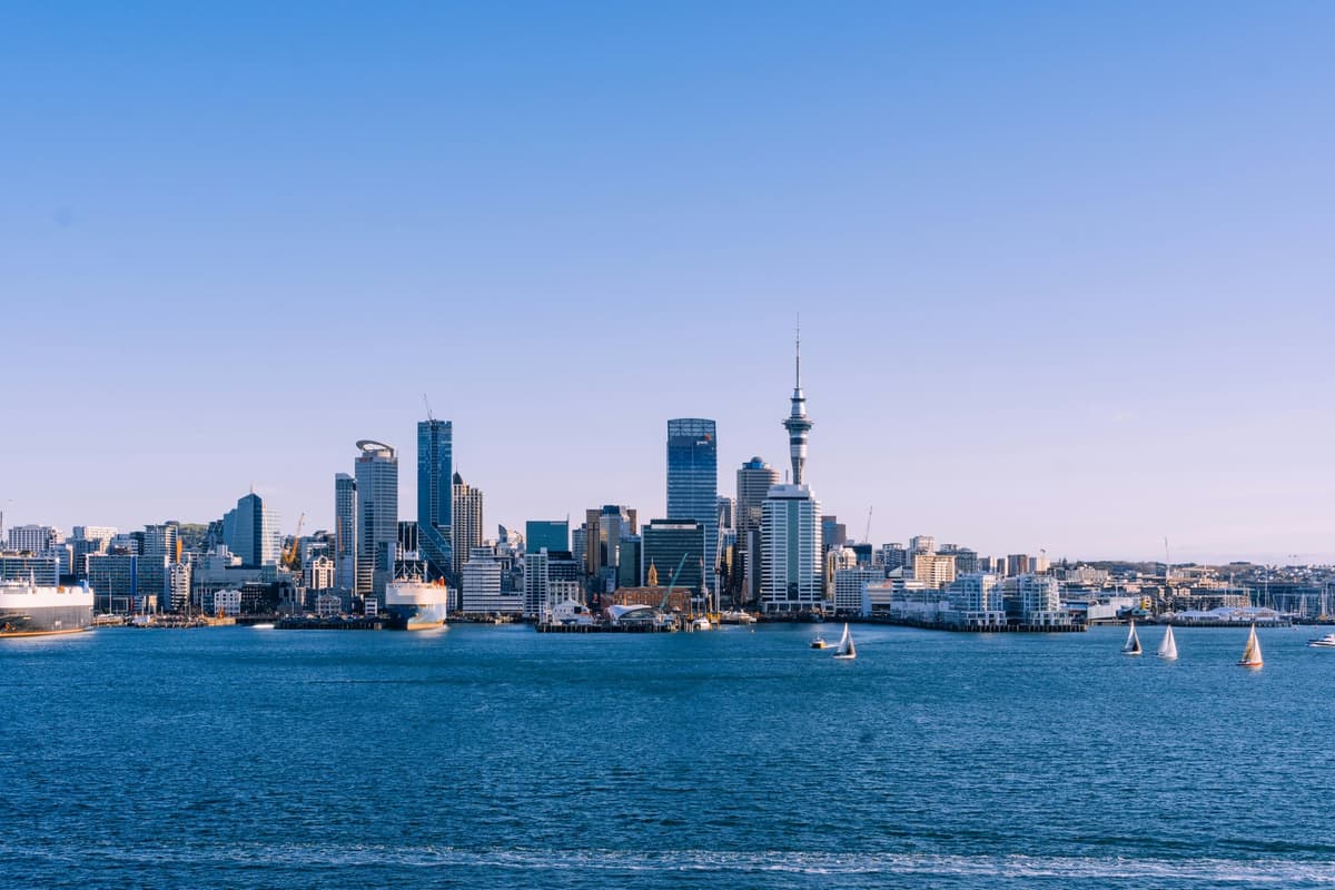 Auckland: City of Sails photo 3