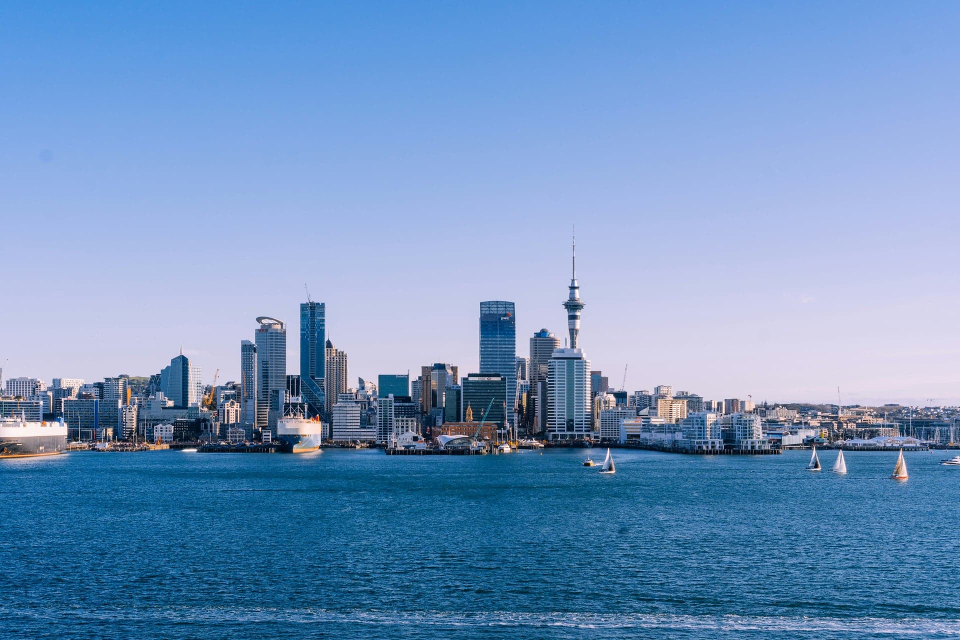 Auckland: City of Sails photo 3