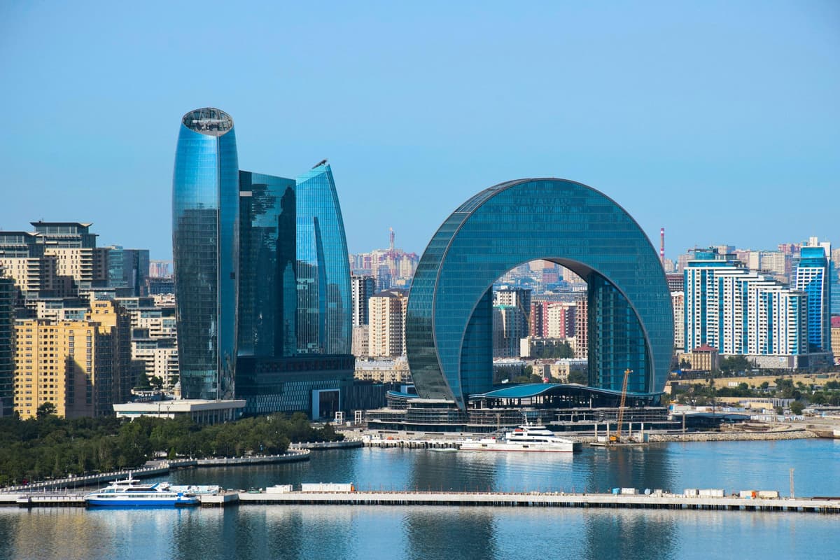 Baku: The Windy City of Fire photo 4