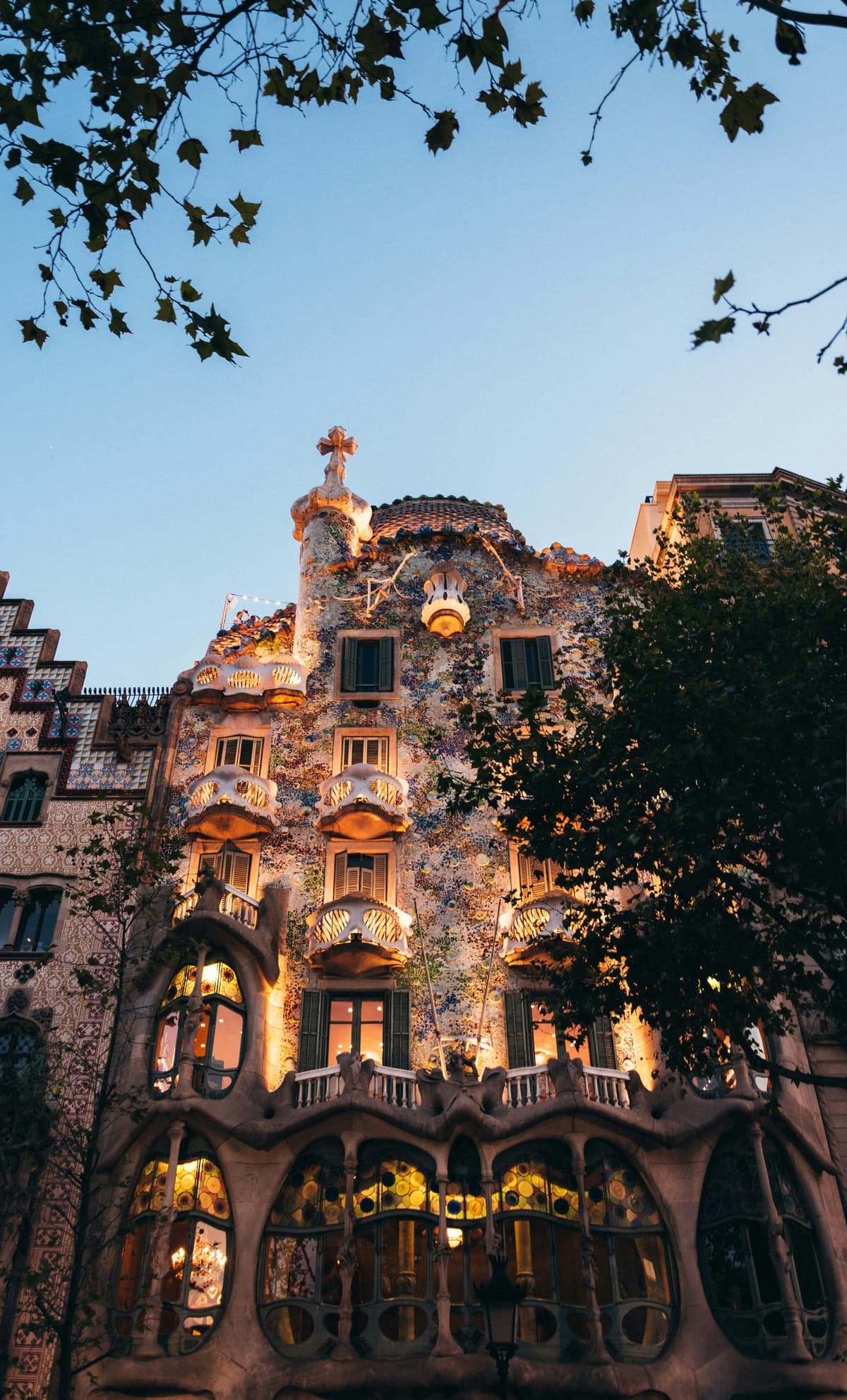 Barcelona Travel Guide photo 2