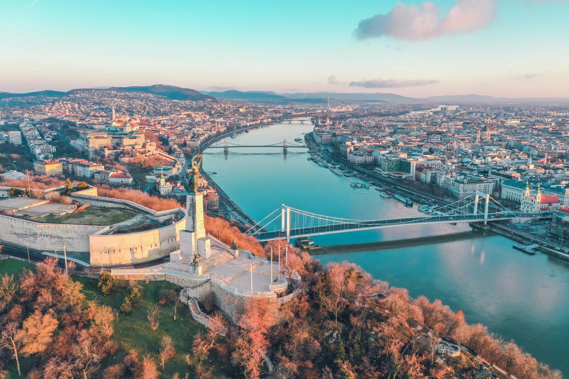 Budapest: Pearl of the Danube photo 4