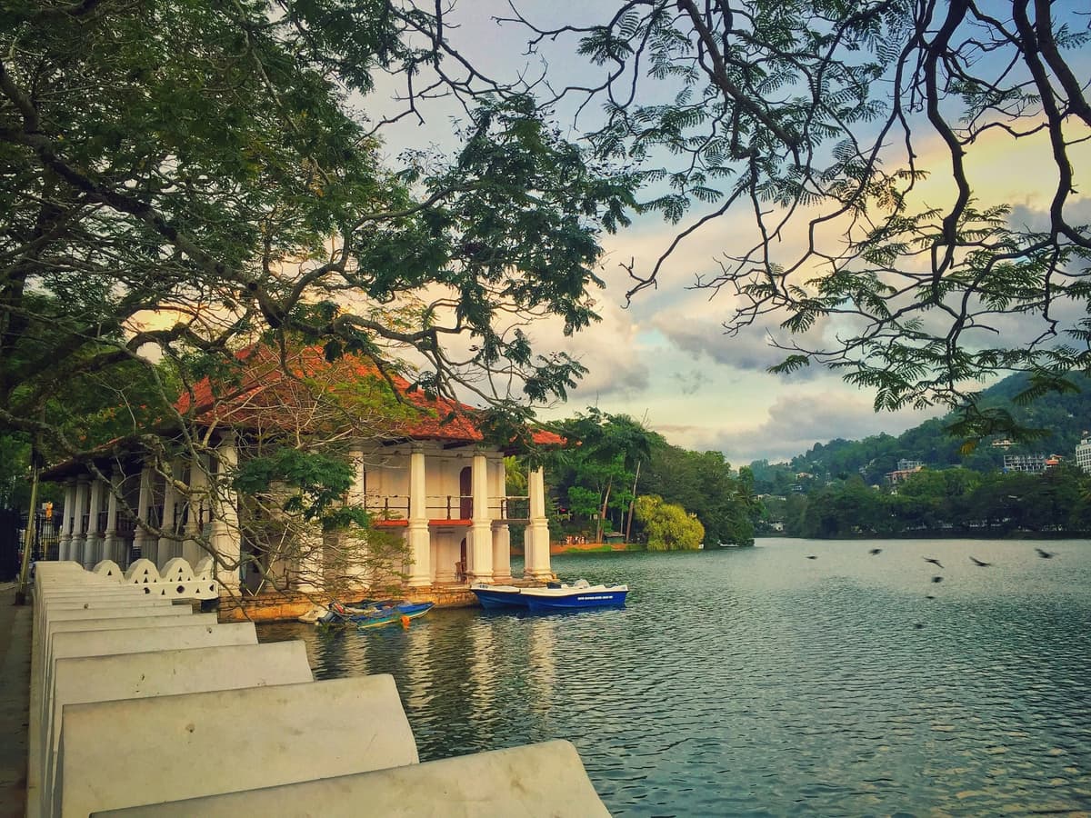 Kandy photo 2