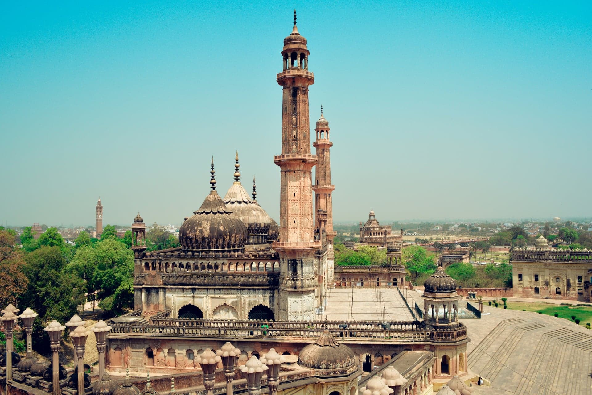 Lucknow: The City of Nawabs photo 2
