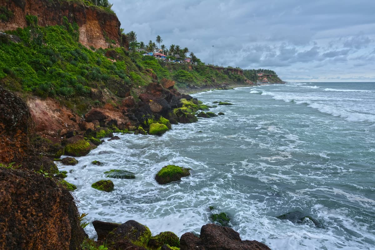 Varkala: The Cliff Beach of Kerala photo 4