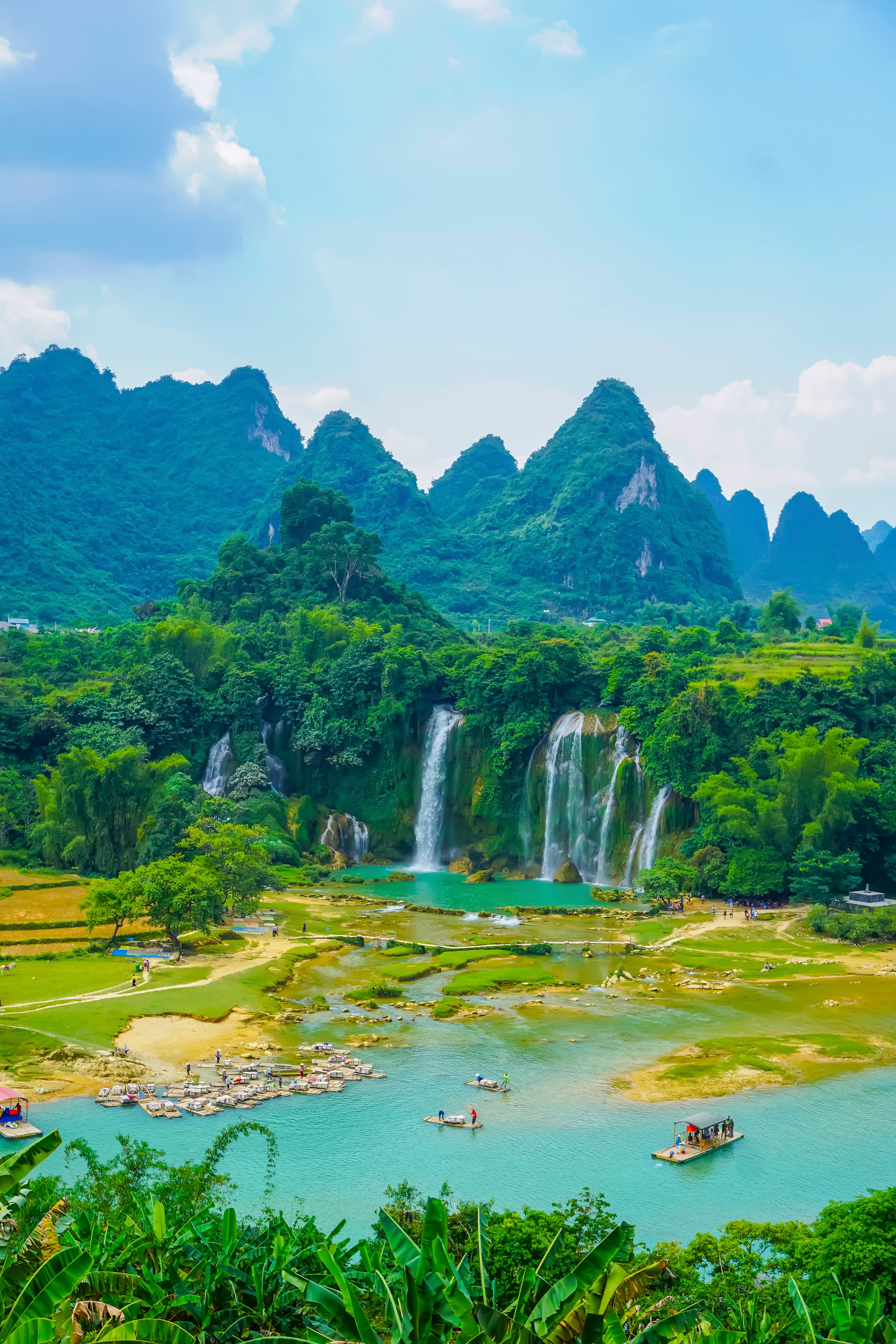 Picturesque Gateway to Himalayas