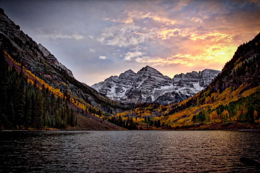 Aspen Colorado Travel Guide: Best Time, Activities & Seasonal Experiences 2