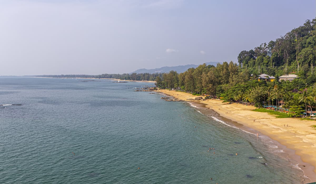 Varkala: The Cliff Beach of Kerala